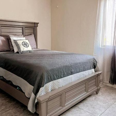 אגואדילה Orsini Beach Apartment מראה חיצוני תמונה
